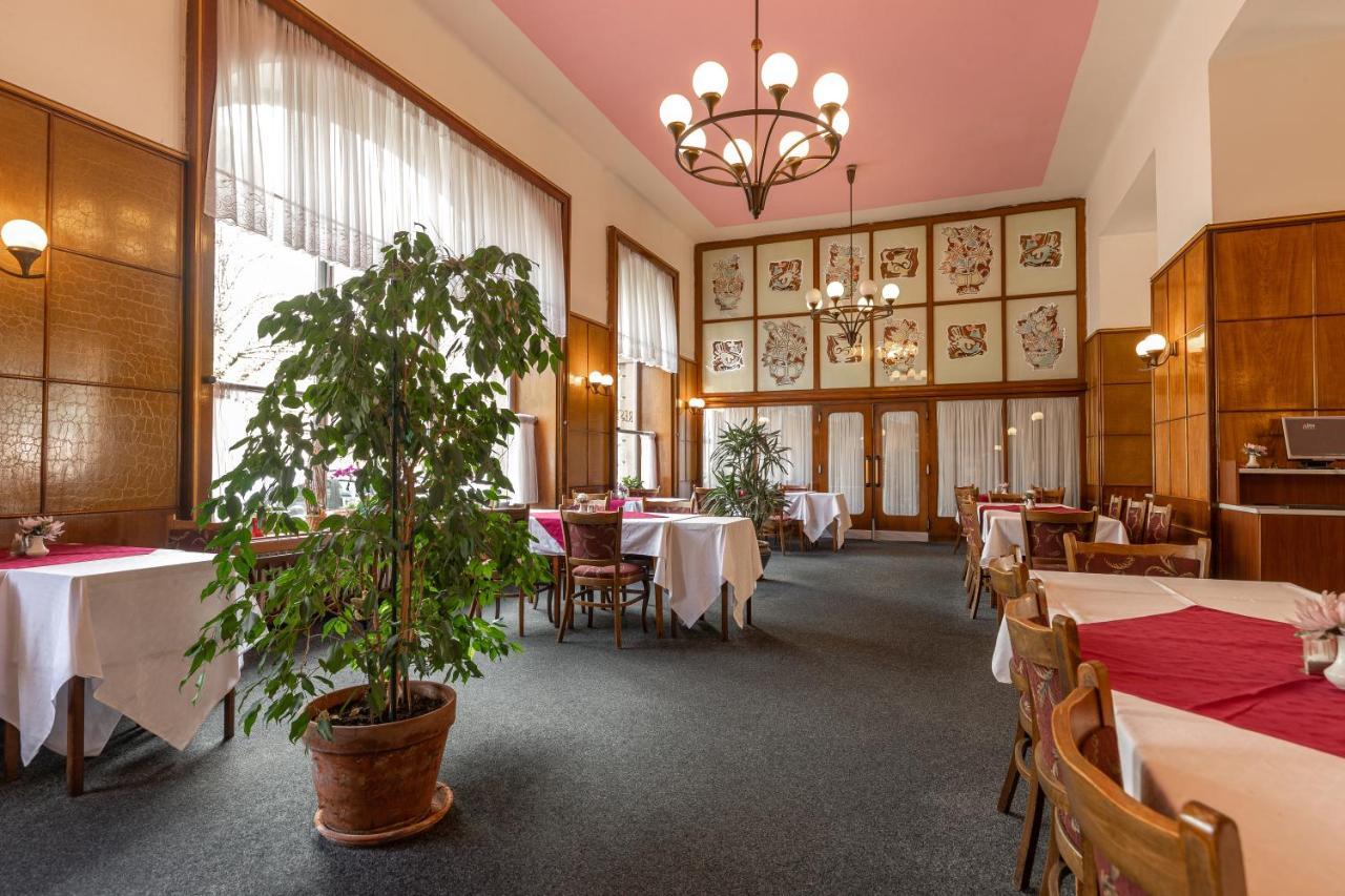 Hotel Slovan 플젠 외부 사진
